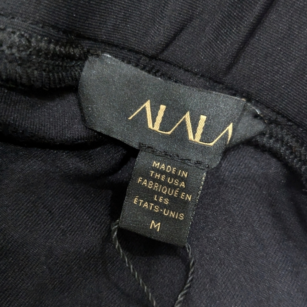 NWT ALALA Shorts Medium - Picture 8 of 8